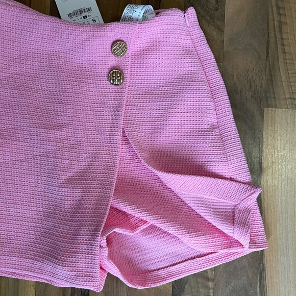 Zara bright pink textured mini skirt / skort gold details, NWT Size Small - Picture 7 of 10